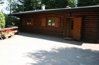 Concordia Hütte mit neuem Anstrick im Juli 2013